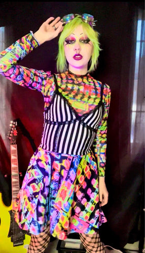 Non Orthogonal Mesh Long Sleeve Top